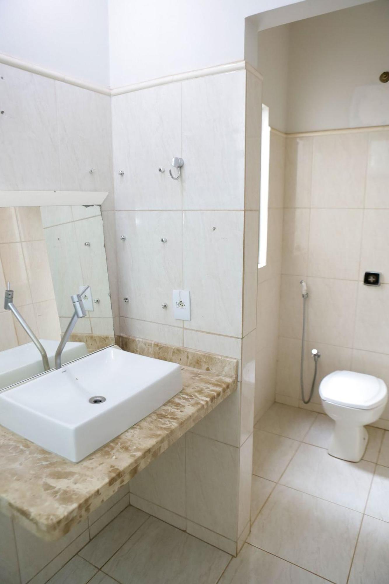 Hotel Pousada Dos Bosques - Refugio Urbano Cuiabá Esterno foto